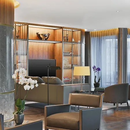 Отель The St. Regis