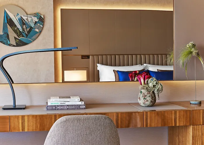 Отель The St. Regis