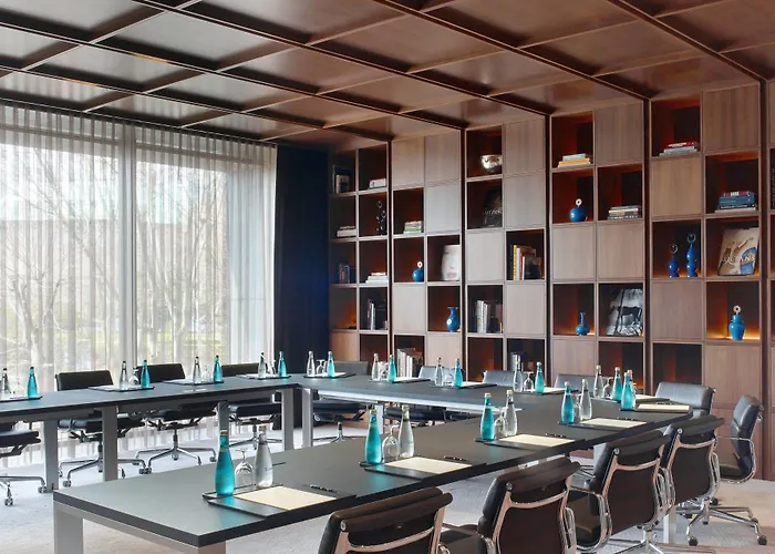 The St. Regis Отель